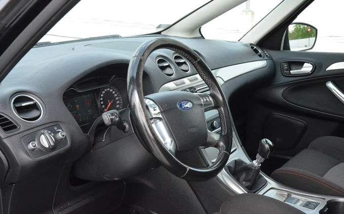Ford S-Max cena 26900 przebieg: 375000, rok produkcji 2011 z Zabrze małe 497